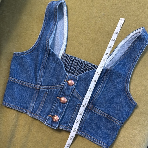 Farm Rio Cropped Jeans Top in Azul Medium Sold by Anthropologie 12 - Picture 9 of 14